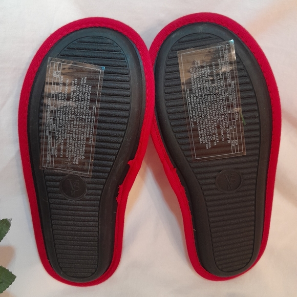 - Victoria Secret Red Pom Pom Slippers - Picture 3 of 8